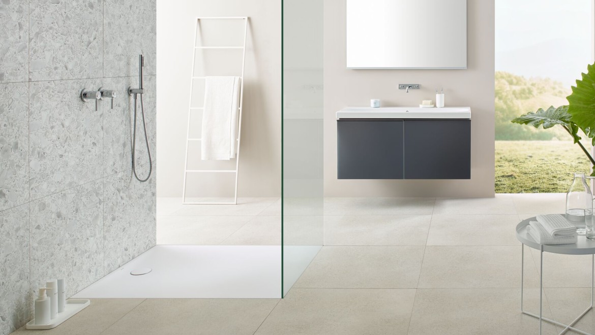 Geberit Olona shower surface