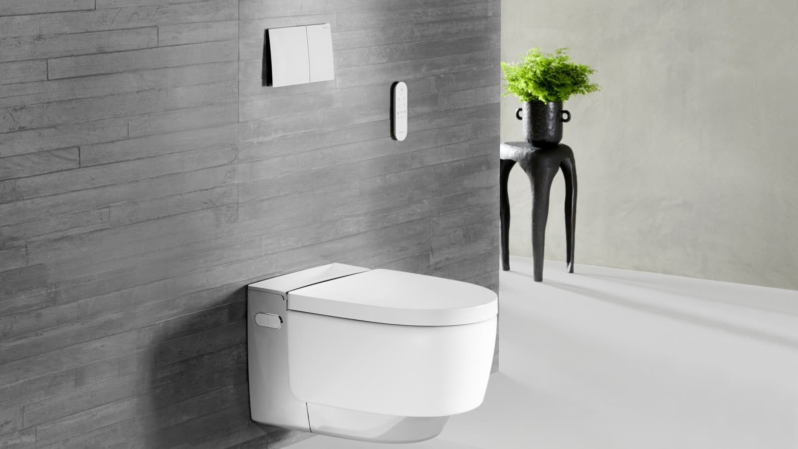 Geberit AquaClean Mera Comfort in chrome with Sigma70 remote control Geberit AquaClean Mera Comfort in chrome with Sigma70 remote control
